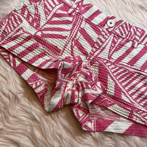 Lilly Pulitzer The Walsh Shorts in Pink Yacht Sea Geometric sz 2 - Picture 6 of 11